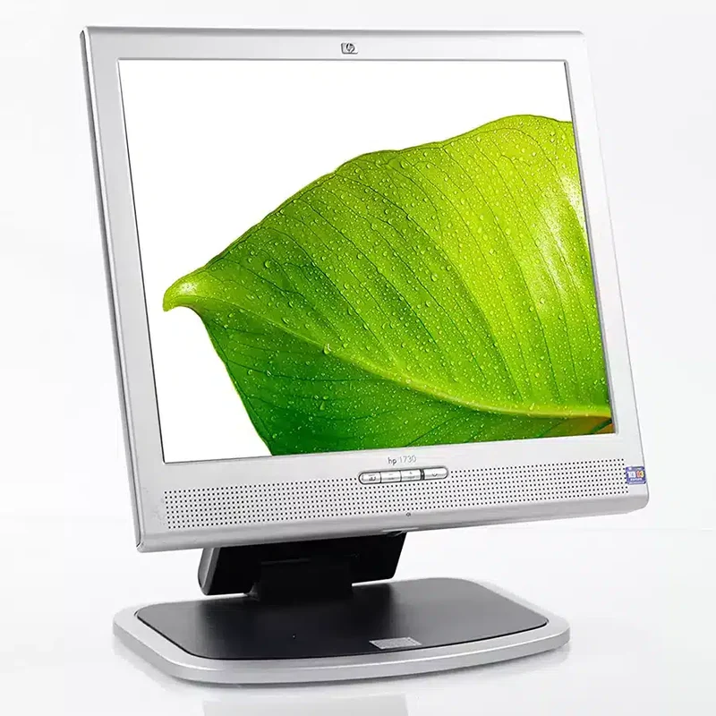 HP L1730 Monitor LCD TFT 17″ Pollici 1280×1024 Pixel Contrasto 450:1 Luminosità 300 cd/m² Tempo di risposta 8ms VGA DVI Casse audio