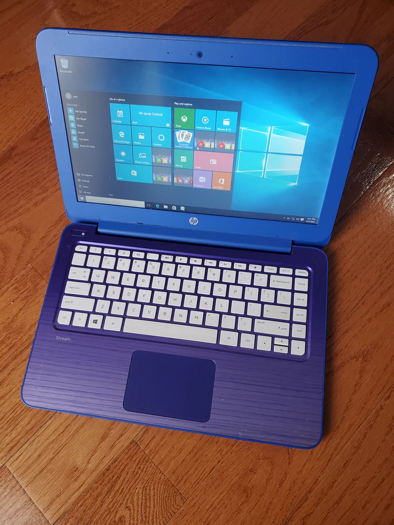 HP STREAM 13-C110NR, 13.3" Laptop, Intel Celeron N3050 @ 1.60GHZ (2GB Ram, 32GB SSD) Windows 10 (read)