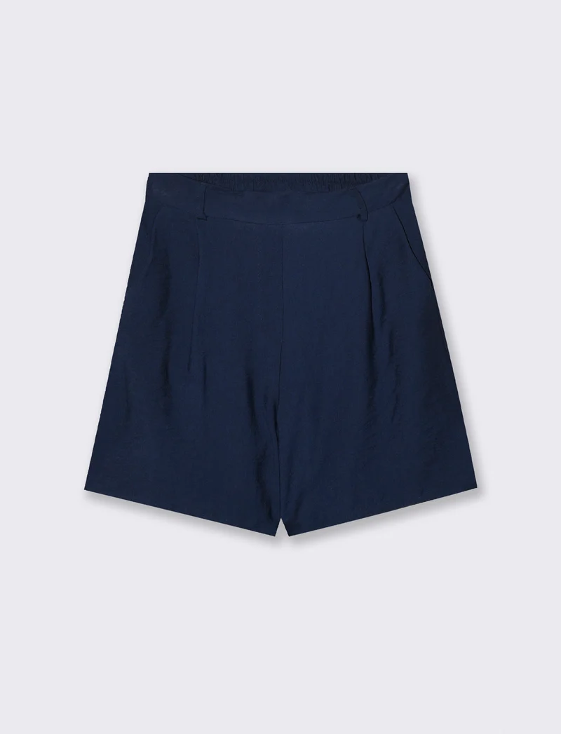 Short con passanti e pinces per donna - Blu