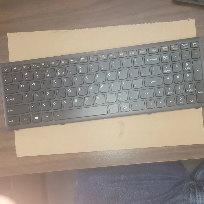New OEM Lenovo Keyboard P/N 25214166 Model #: T6E2B-USI