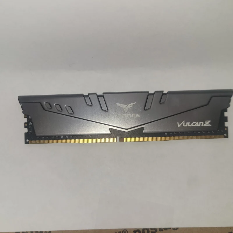 TeamGroup TLZGD48G3000HC16CBK 8GB DDR4 3000