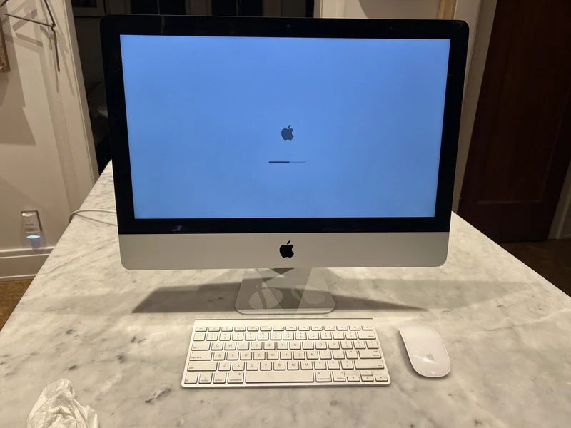Apple iMac 21.5" 2012, Intel Core i5 (8GB RAM, 1TB HDD) ALL-IN-ONE PC nVIDIA GeForce GT 640M Graphics + Charger, Keyboard and Mouse