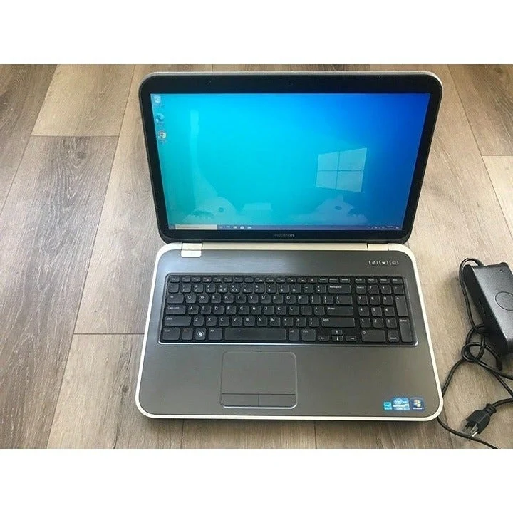 Dell Inspiron 17.3" 17R-5720, Intel Core i5 @ 2.50GHz (8GB RAM, 1TB HDD) Wi-Fi Windows 10 PRO, CD/DVD