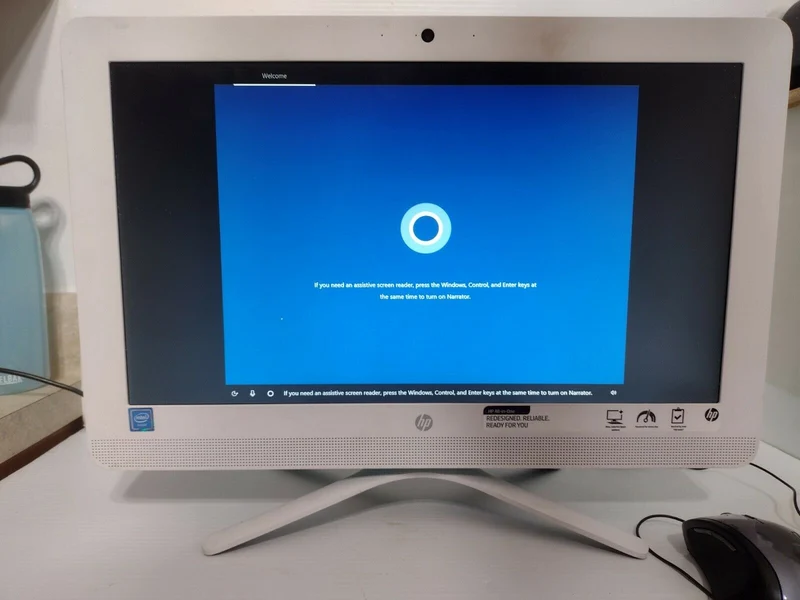 HP 20-C023W 19.5" Intel Celeron @ 1.60 GHz (4GB RAM 500GB HDD) All-in-One Desktop PC teal