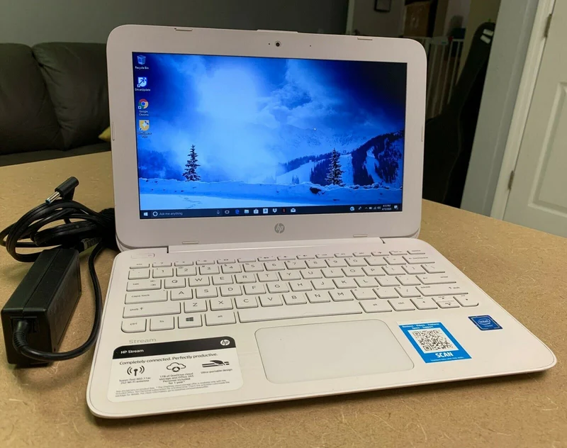HP Stream Laptop, 11.6", Intel Celeron N @ 1.10 GHz (4GB RAM 32GB eMMC Drive) Windows 10 - White